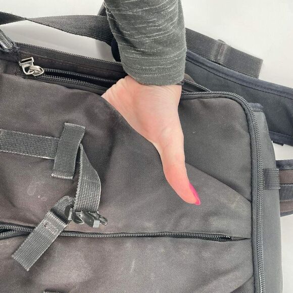 Victorinox Men's Altmont‎ Flapover Expandable Laptop Backpack Bag Black Large - Picture 15 of 16